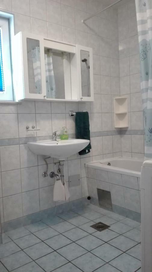 Apartmani "Radi" Baška Voda Exterior foto