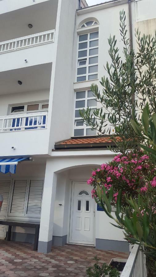 Apartmani "Radi" Baška Voda Exterior foto